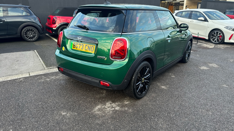 MINI Hatchback 135kW Cooper S Level 2 33kWh 3dr Auto Electric Hatchback